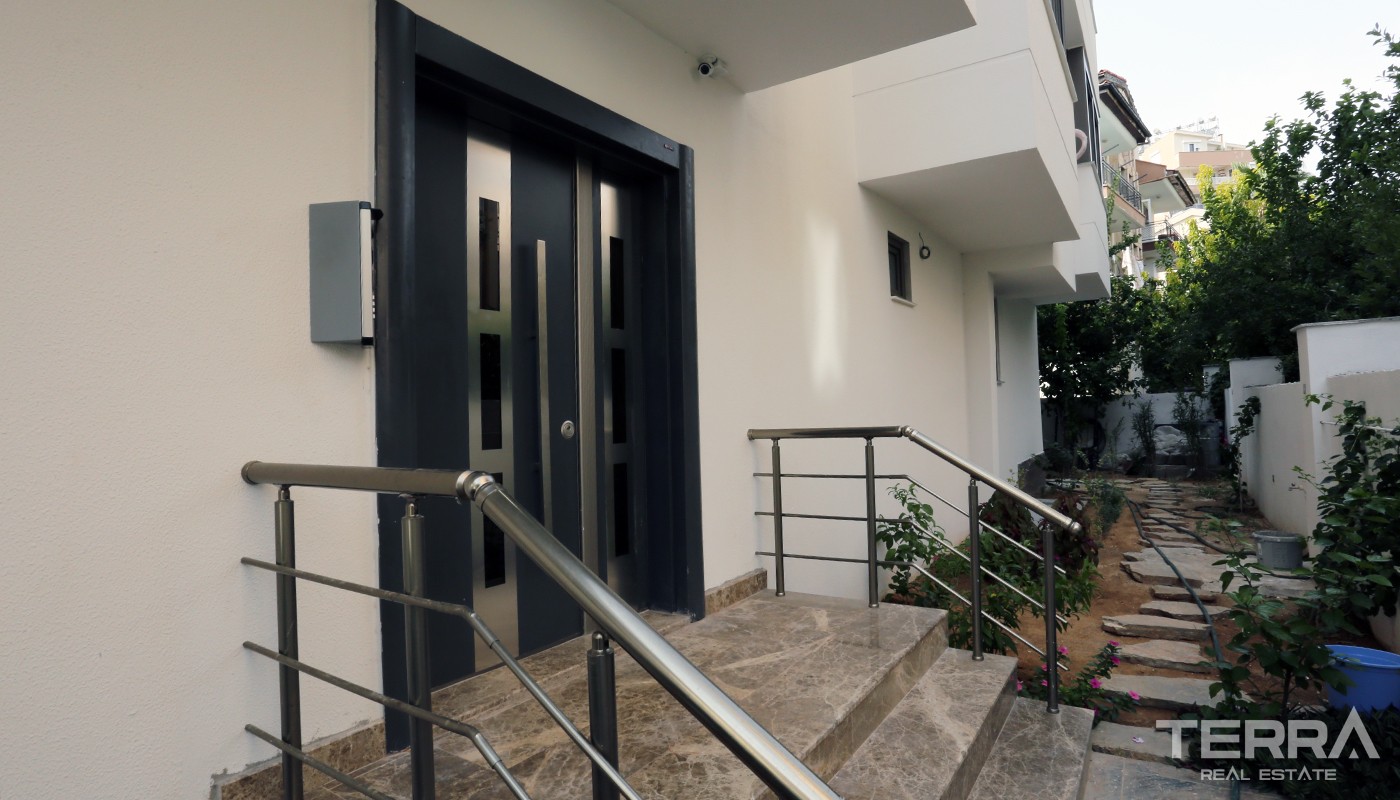 Modern Apartments in Antalya Lara Only 200 m to the Sea - 21187