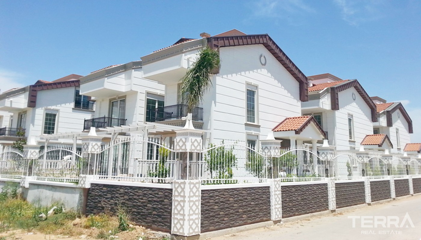 Antalya Lara'da Satılık Lüks Villalar - 21362
