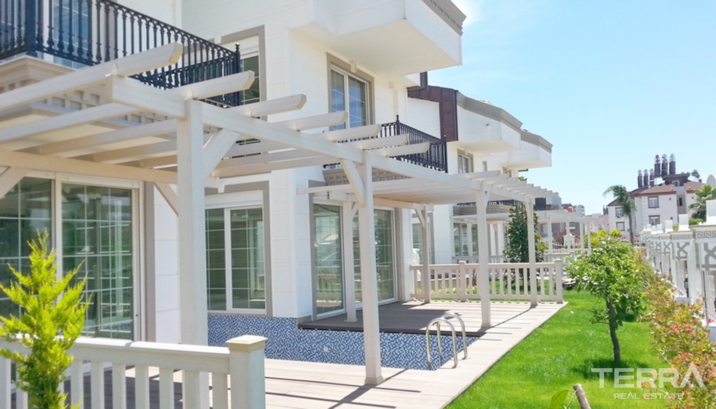Antalya Lara'da Satılık Lüks Villalar - 21366