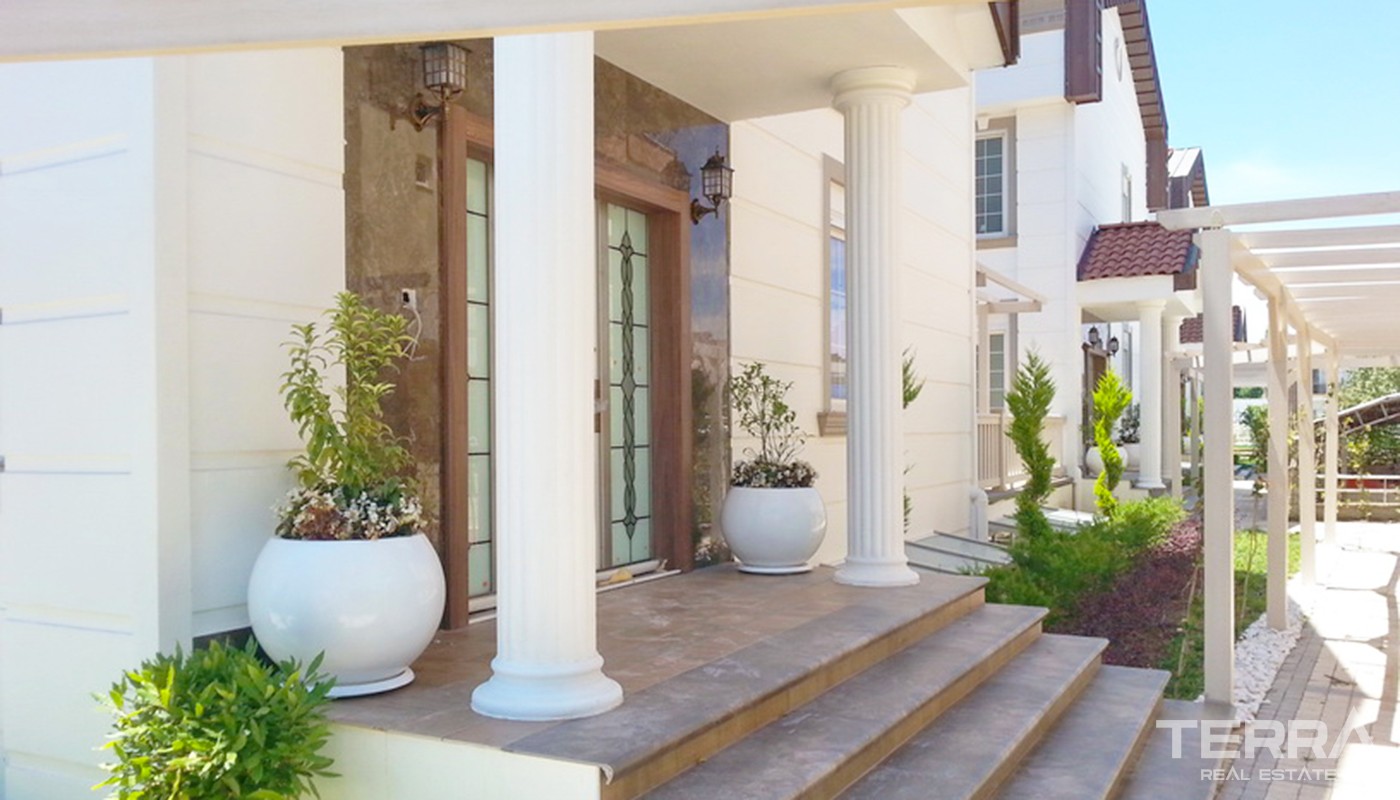 Antalya Lara'da Satılık Lüks Villalar - 21368