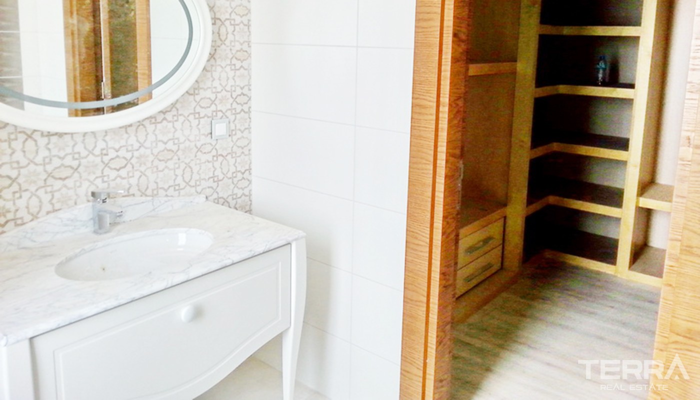 Antalya Lara'da Satılık Lüks Villalar - 21385