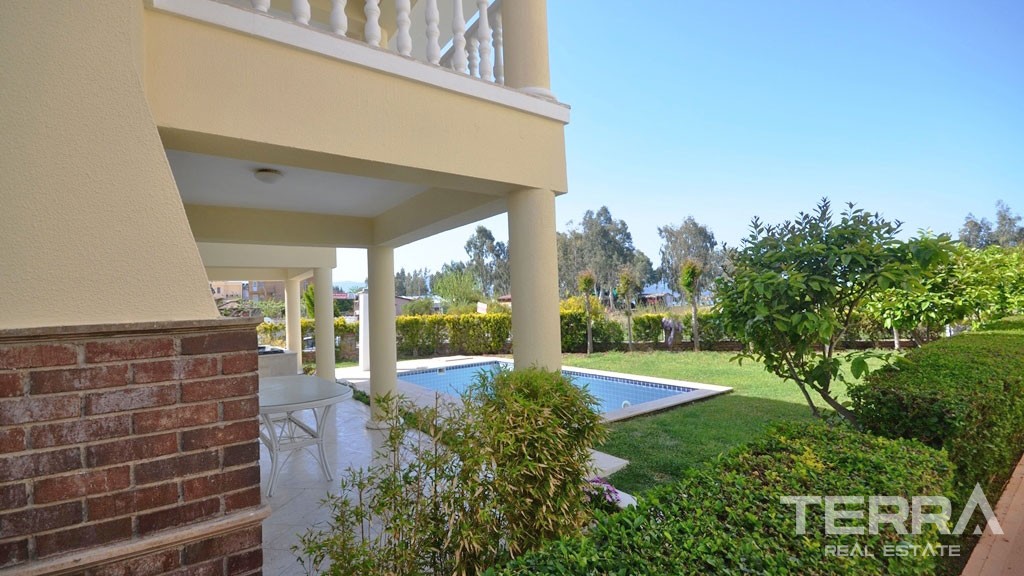 Beachfront Villa With Private Pool in Çalış Fethiye - 21522