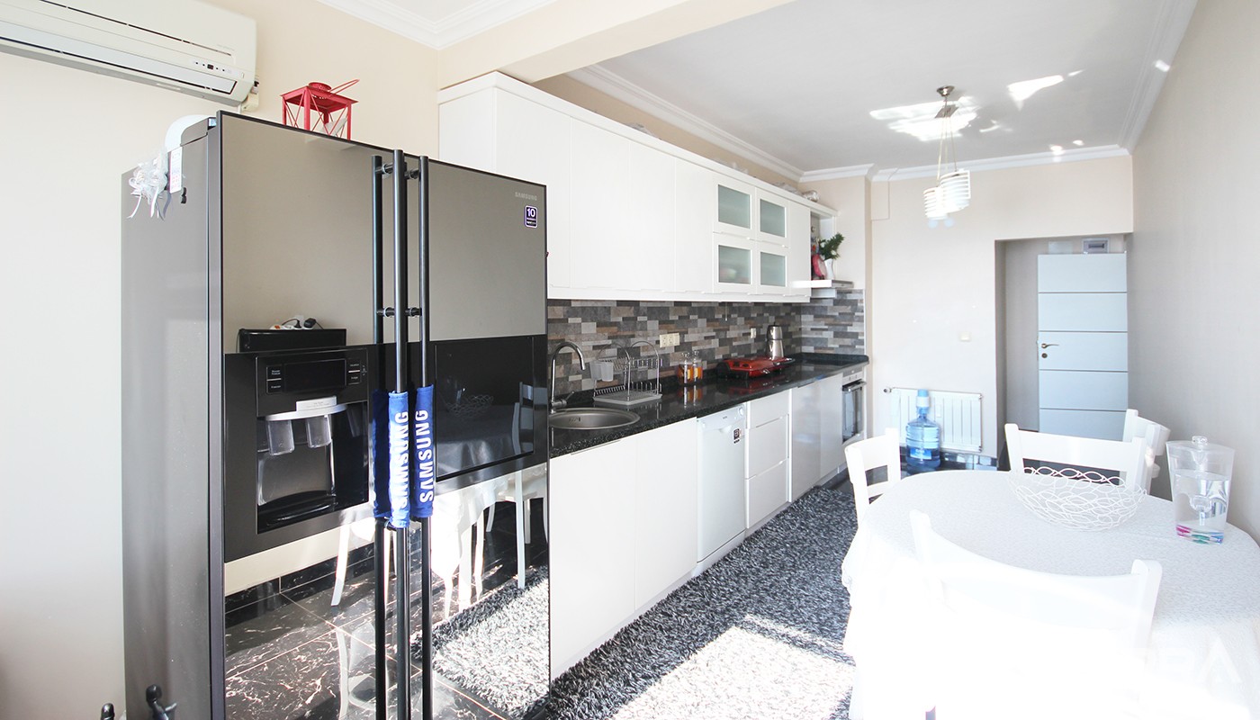 Astonishing Sea View Apartment in Prestigious Location in Antalya - 21437