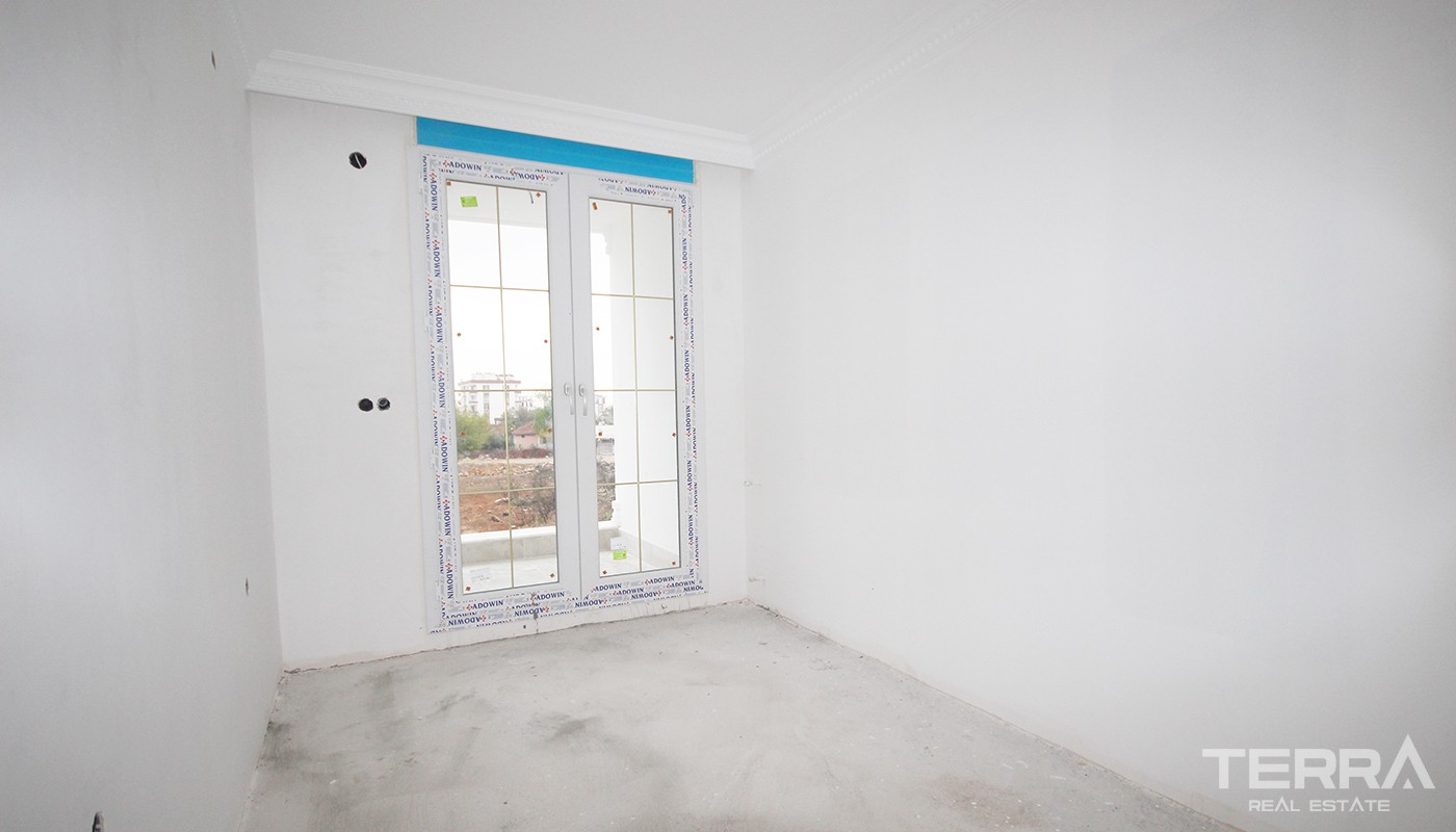 Entire 4-Storey Building for Sale in Antalya Kepez - 21664