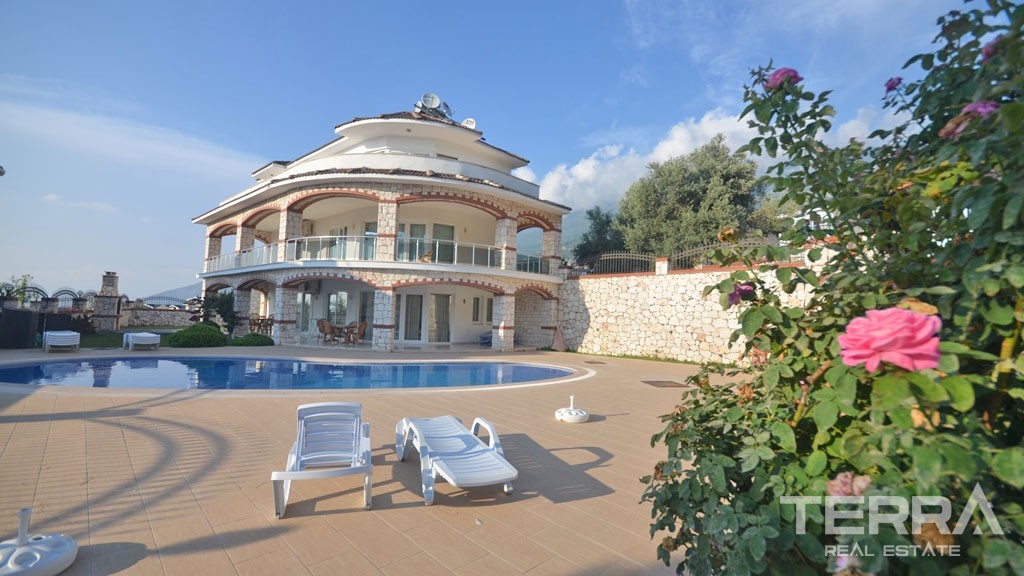 Four Bedroom Detached House in Fethiye Ovacık with Private Pool